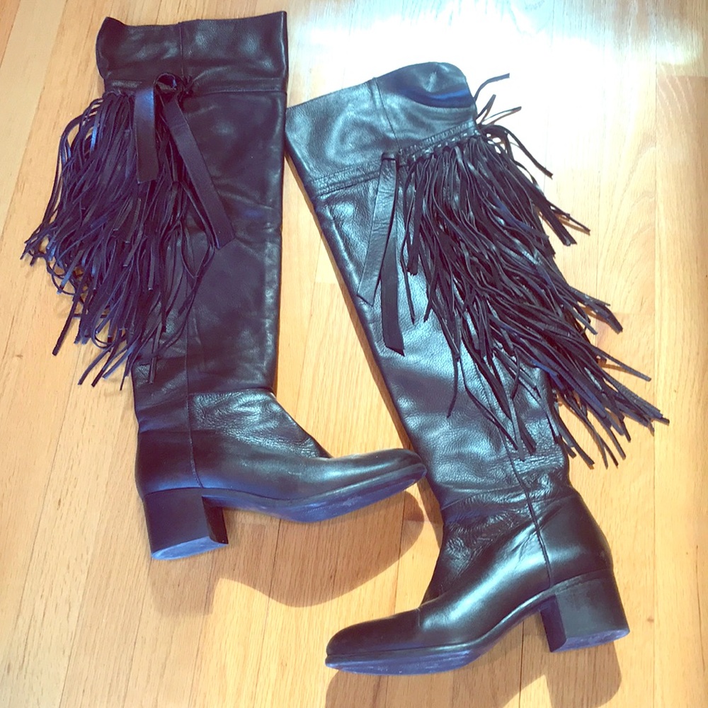 Boots / very stylish and comfy